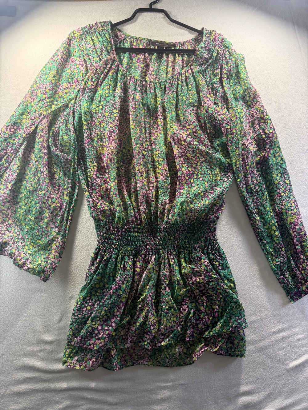 BCBGMAXAZRIA Womens XS 100% Silk Floral Tunic Blouse Smocked Waist Green